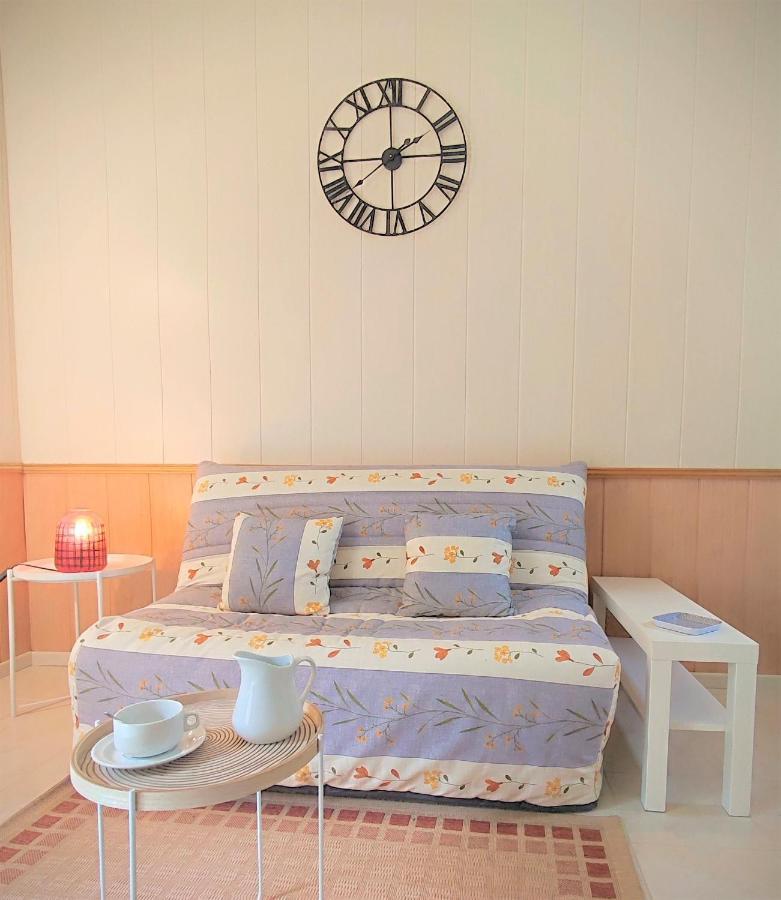 Hotel Restaurant Gite Les Lavandins Saint-Christol  Dış mekan fotoğraf